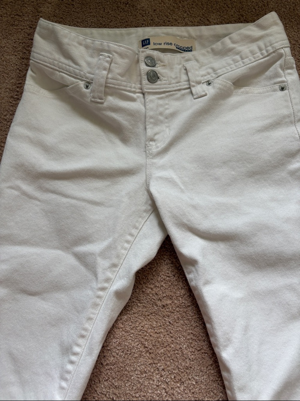 GAP White Low-Rise Cropped Jeans for Kids - Picture 7 of 7